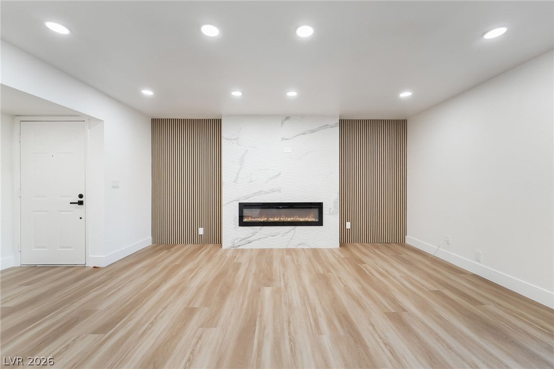 5332 River Glen Drive 400