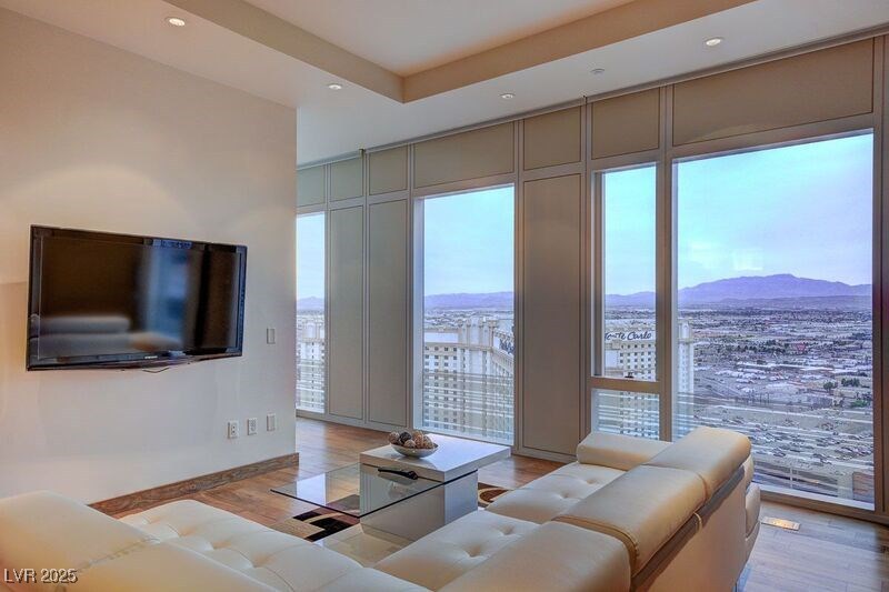 3750 S LAS VEGAS Boulevard 3111