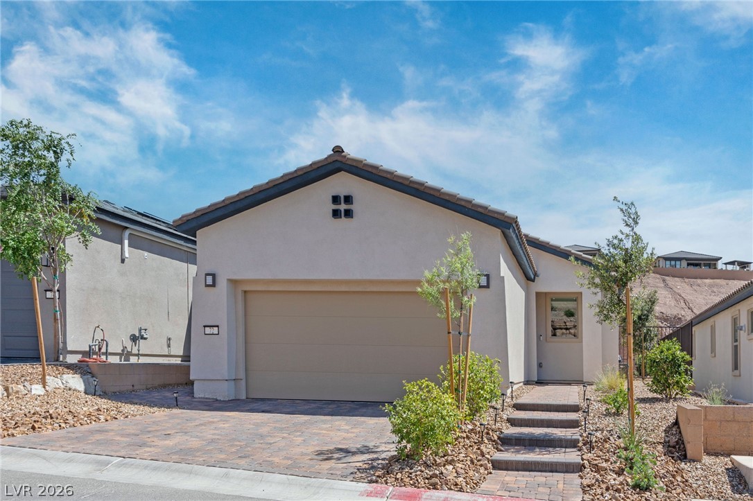 72 Crimson Cactus Avenue
