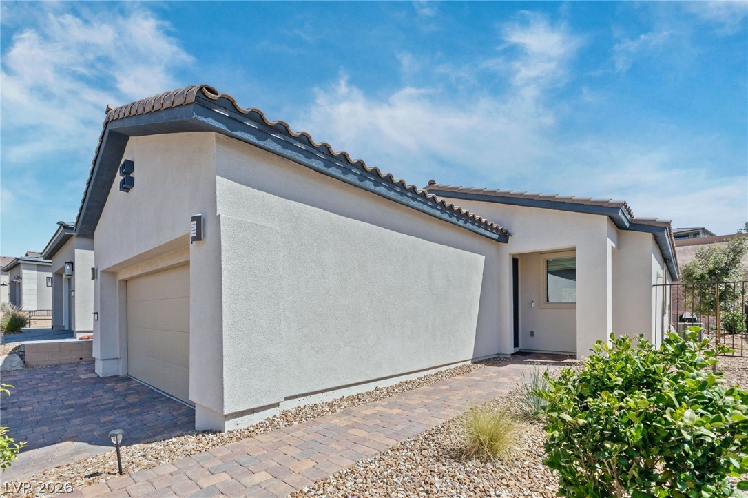 72 Crimson Cactus Avenue