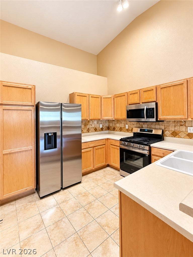2152 Jade Creek Street 203