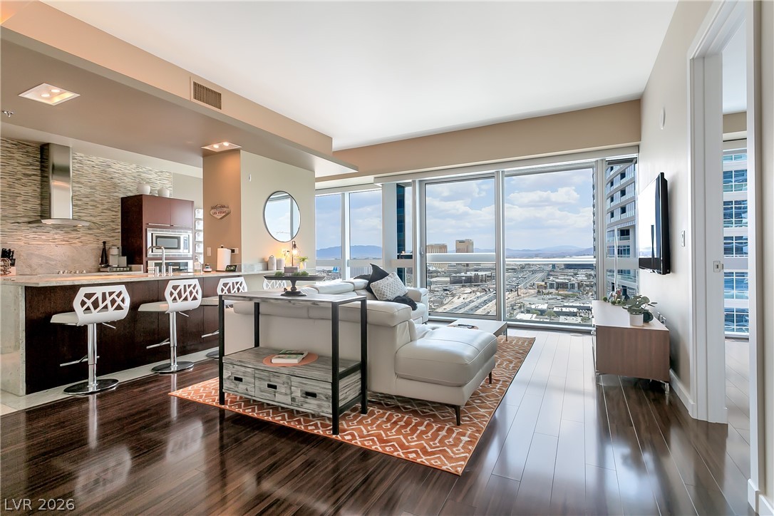4471 Dean Martin Drive 2807