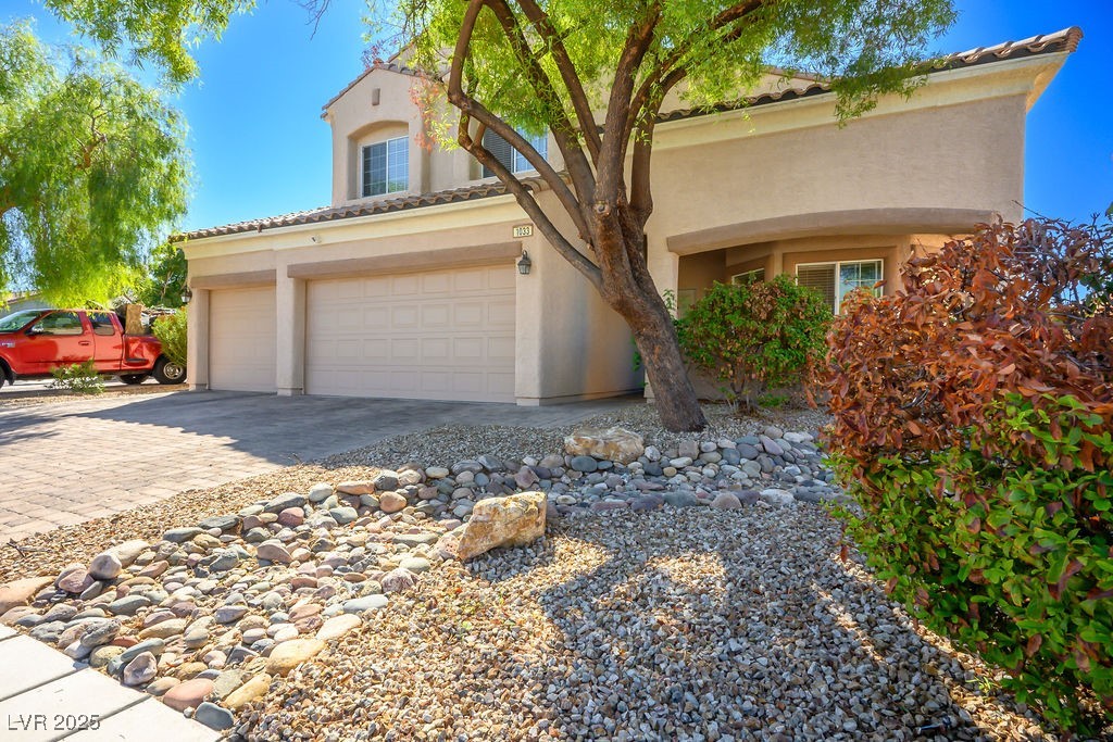 1033 Logan Patrick Drive, Henderson, Nevada image 11