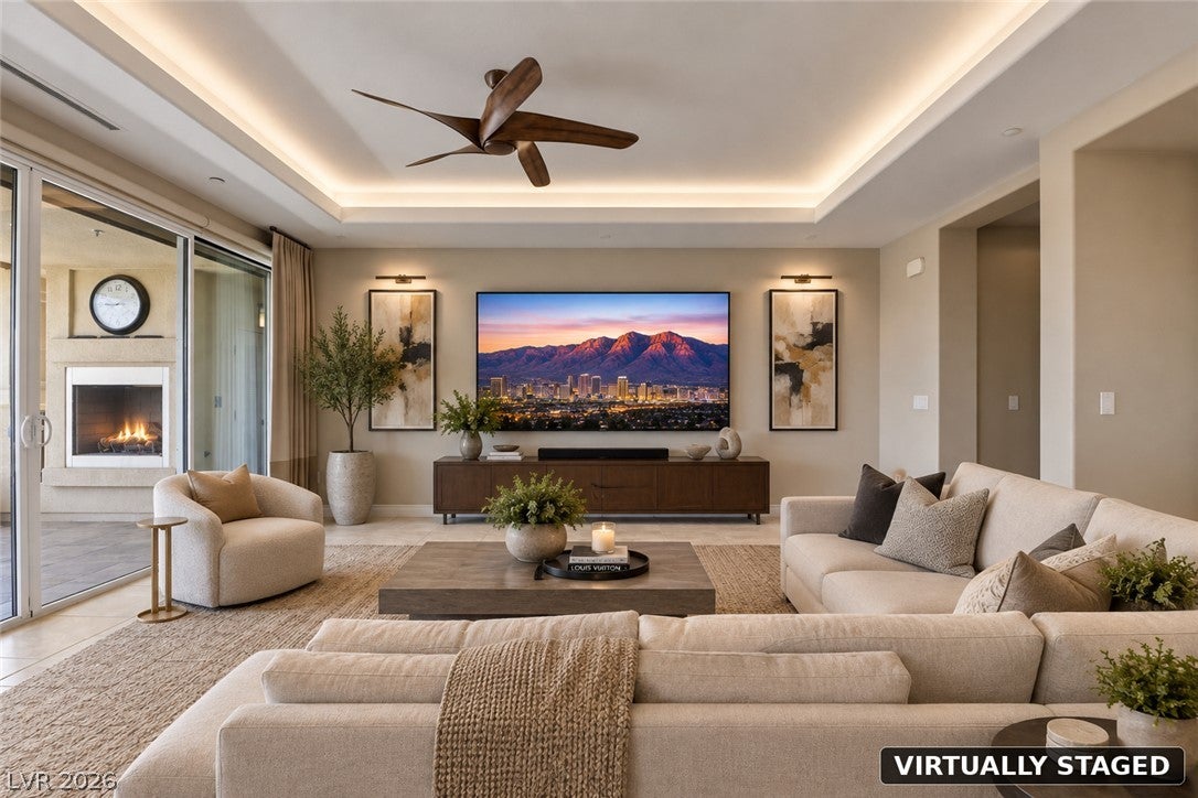 9207 Tesoras Drive 401