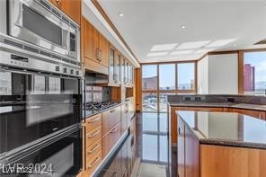 Properties 3 2877 Paradise Road 2704