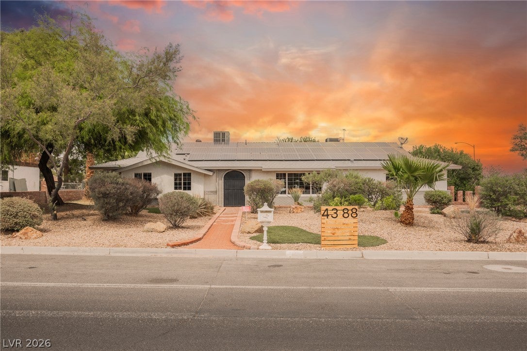 4388 E Hacienda Avenue