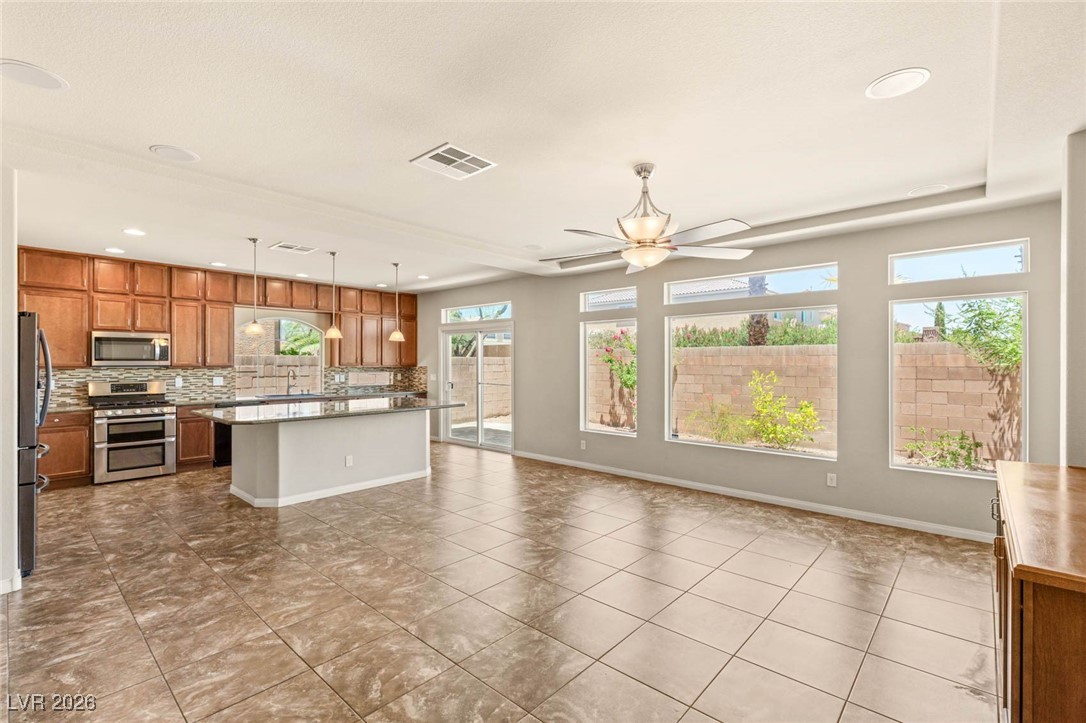 6014 Belvedere Canyon Avenue