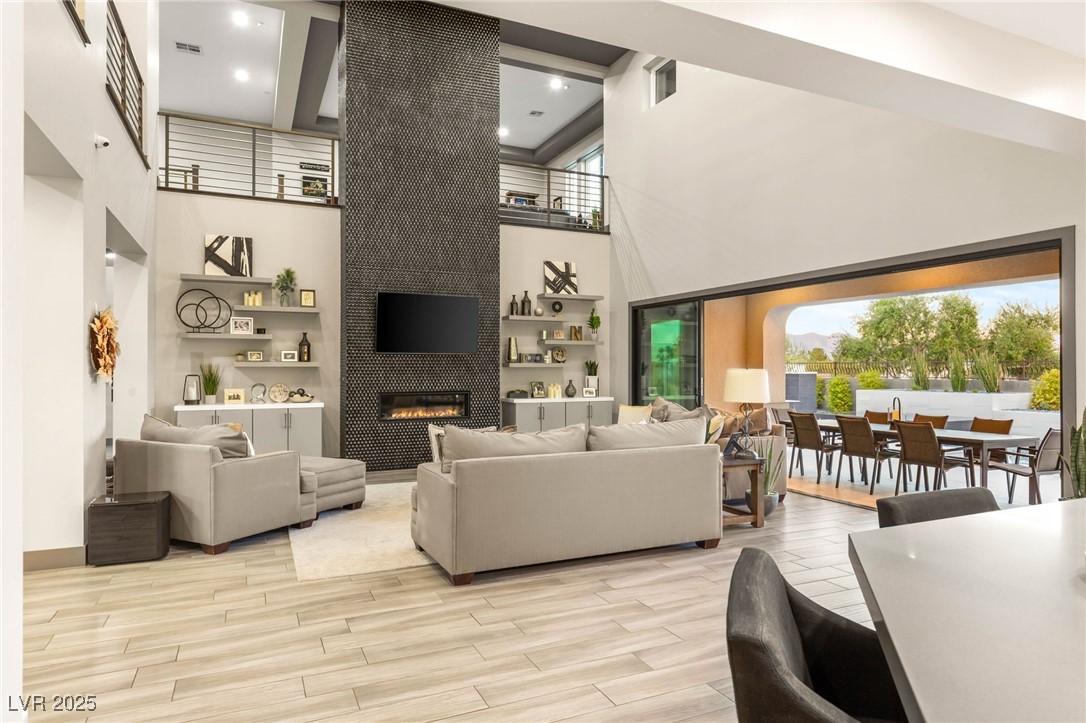 Las Vegas, Nevada 89149, United States, 4 Bedrooms Bedrooms, ,3 BathroomsBathrooms,Residential,Active,226274