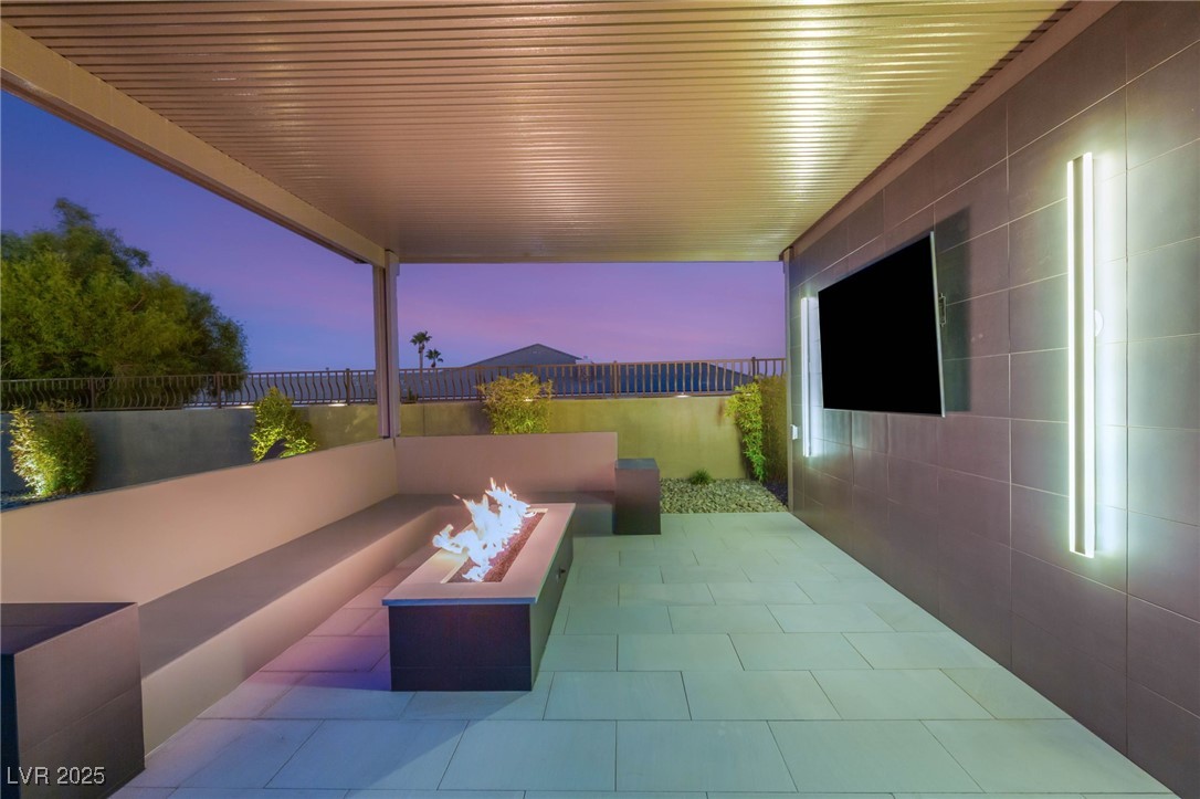 Las Vegas, Nevada 89149, United States, 4 Bedrooms Bedrooms, ,3 BathroomsBathrooms,Residential,Active,226274