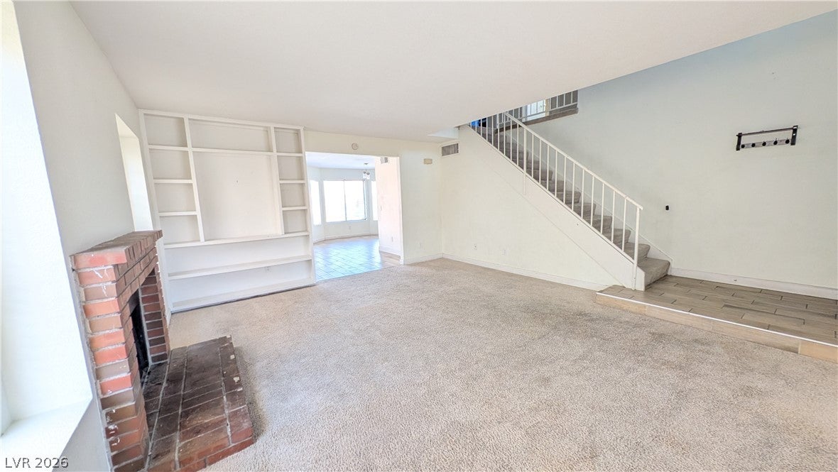 121 Logansberry Lane