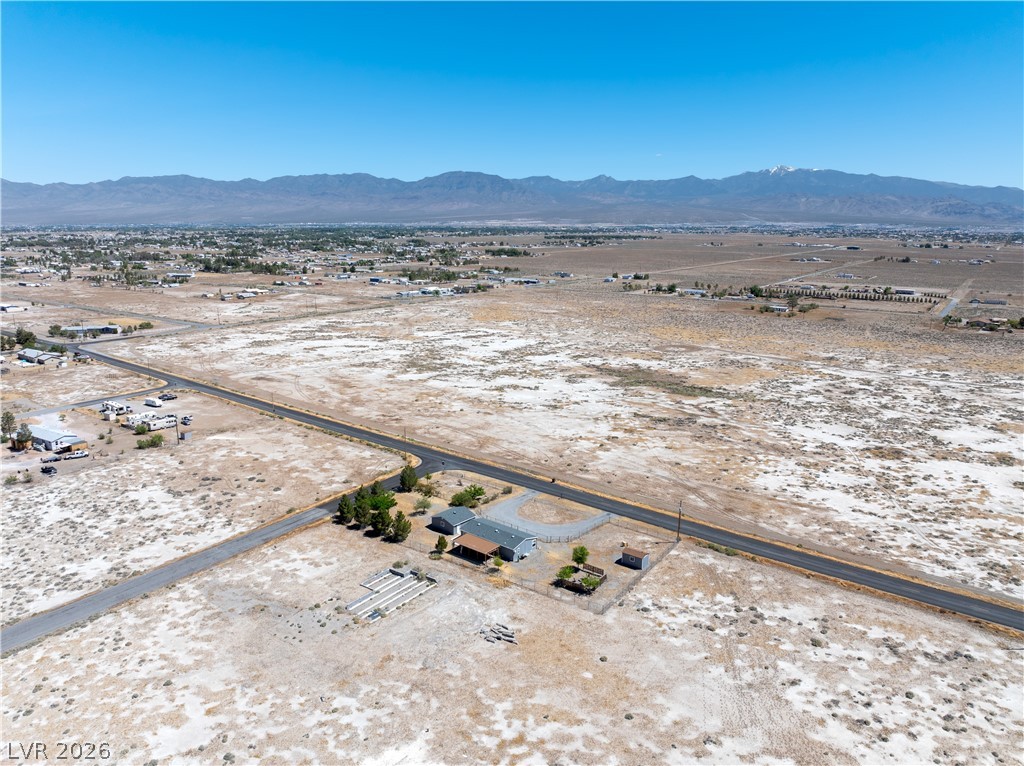 2220 S Bannavitch Street