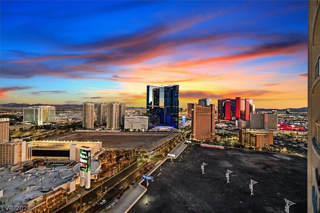 200 W Sahara Avenue 3308
