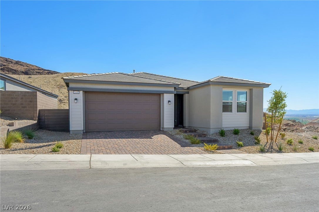 1409 Bianca Falls Drive
