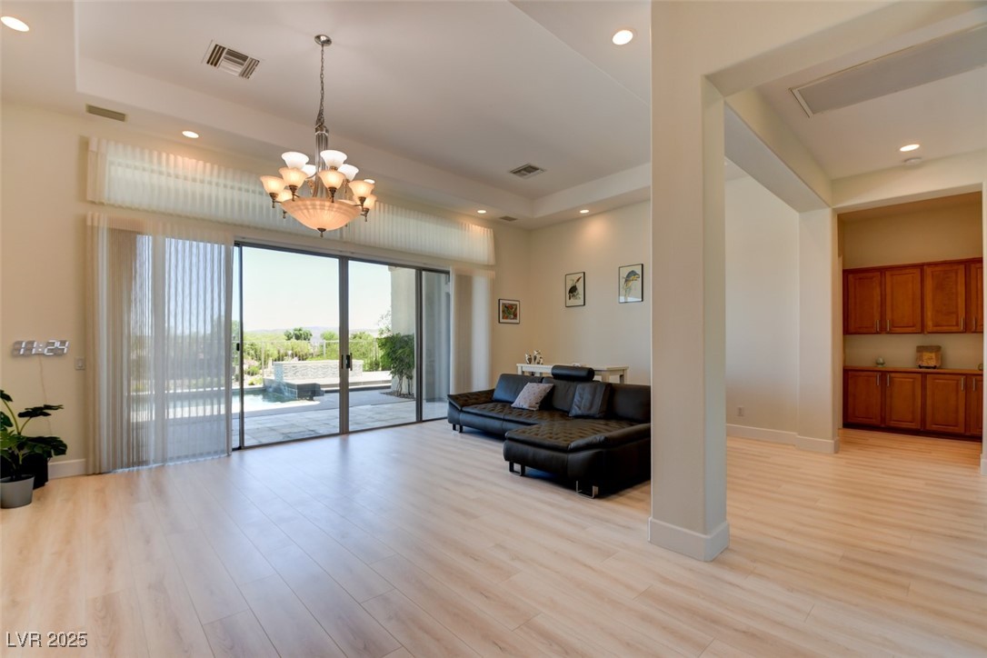 30 Candlewyck Drive