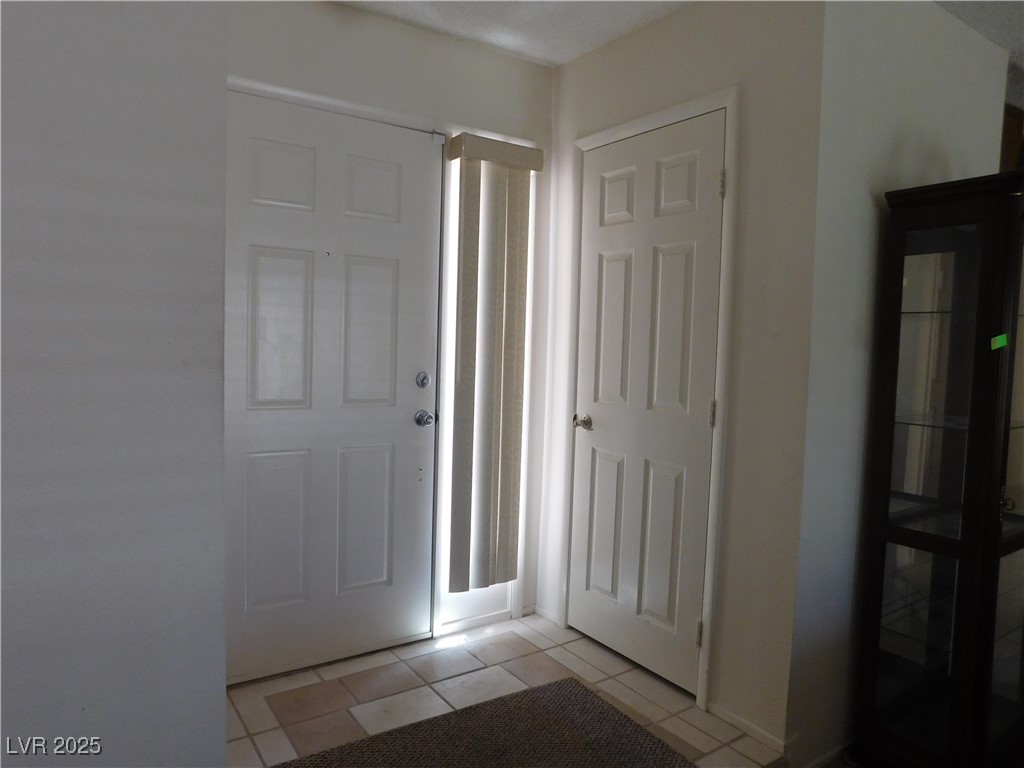 613 Cervantes Drive, Henderson, Nevada image 14