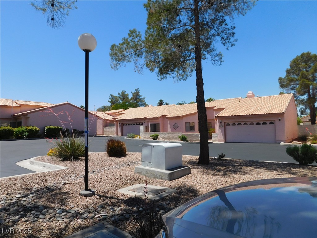 613 Cervantes Drive, Henderson, Nevada image 8