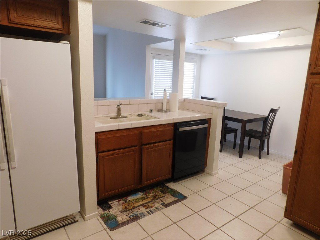 613 Cervantes Drive, Henderson, Nevada image 28