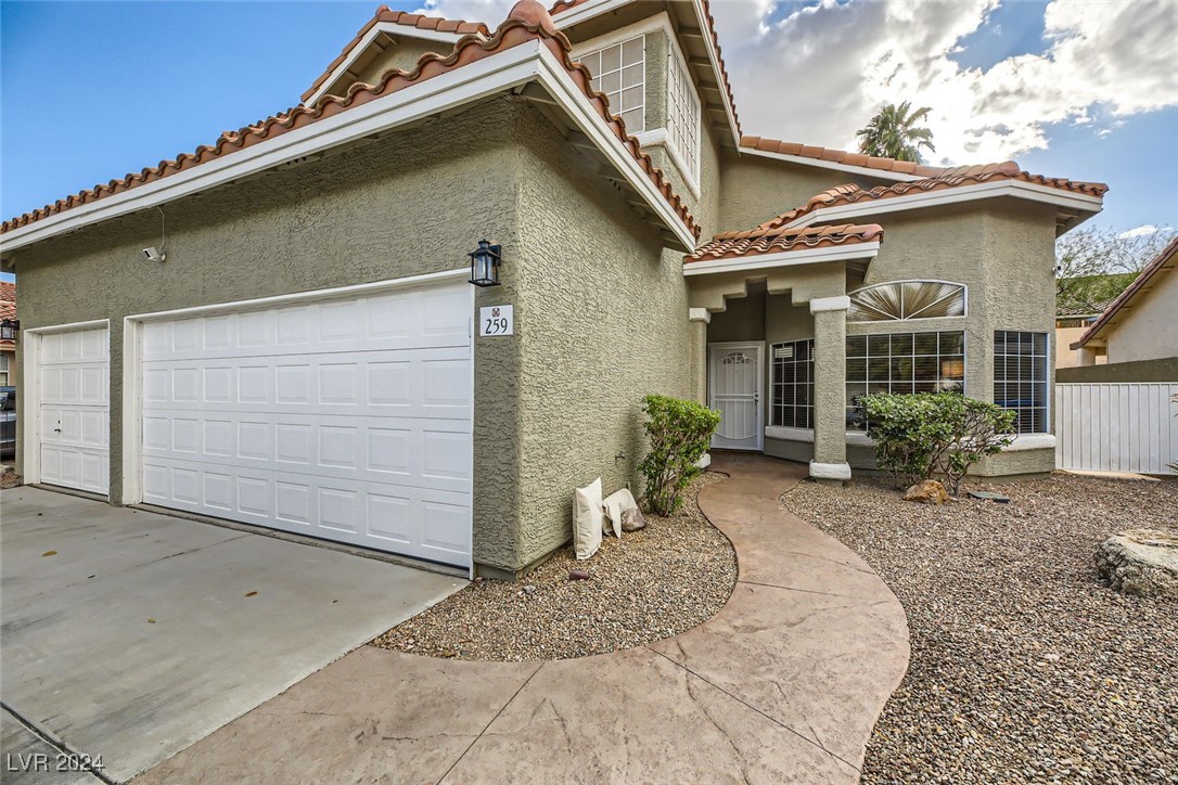 259 Sandrock Pointe Lane, Henderson, Nevada image 3