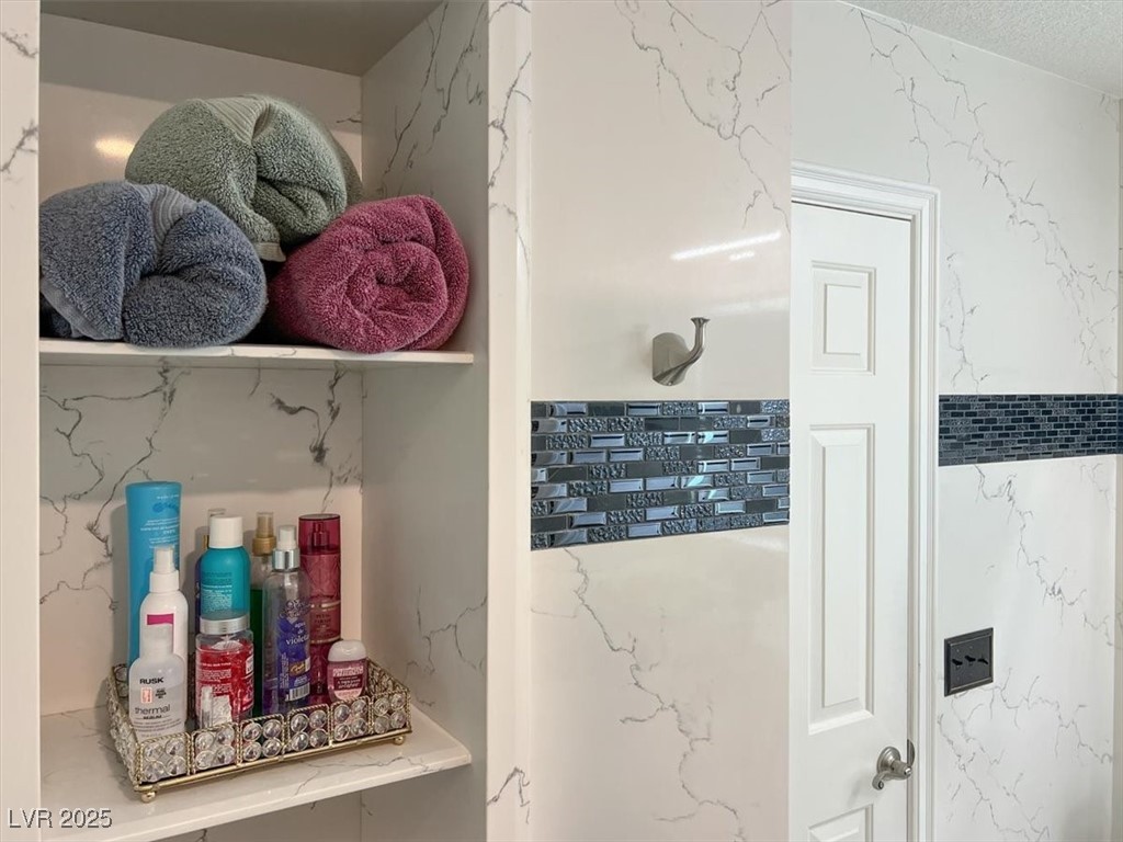 Las Vegas, Nevada 89122, United States, 3 Bedrooms Bedrooms, ,3 BathroomsBathrooms,Residential,Active,189413