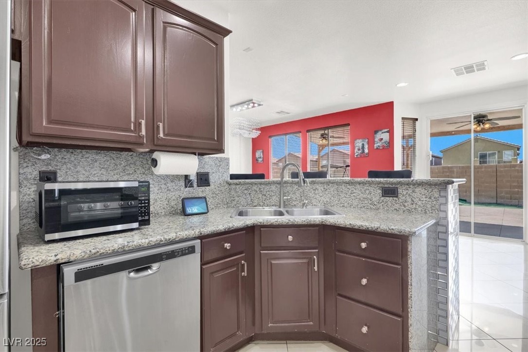 Las Vegas, Nevada 89122, United States, 3 Bedrooms Bedrooms, ,3 BathroomsBathrooms,Residential,Active,189413