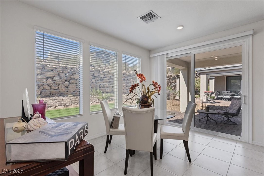 25 Stone Yucca Court