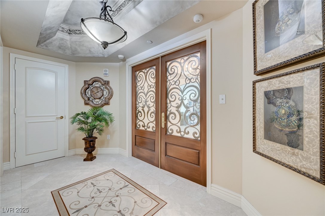 2747 Paradise Road 2201