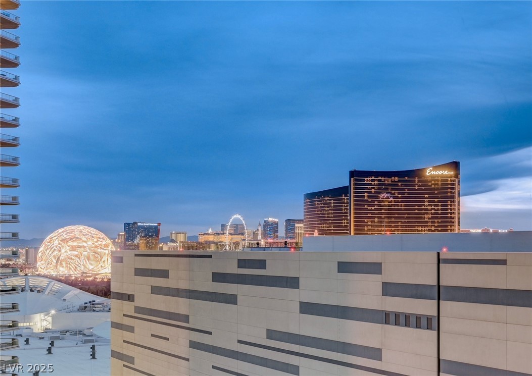 2747 Paradise Road 2201