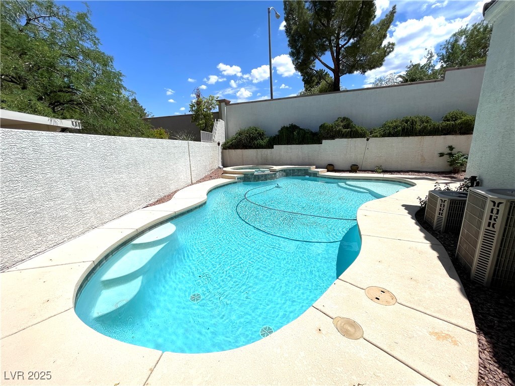Henderson, Nevada 89012, United States, 4 Bedrooms Bedrooms, ,3 BathroomsBathrooms,Residential,Active,147261