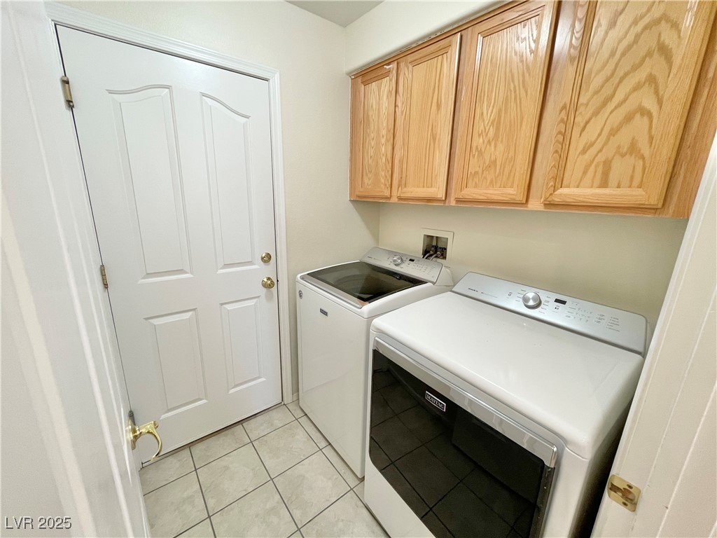 Henderson, Nevada 89012, United States, 4 Bedrooms Bedrooms, ,3 BathroomsBathrooms,Residential,Active,147261