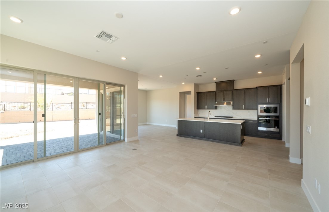 167 Sun Glaze Avenue
