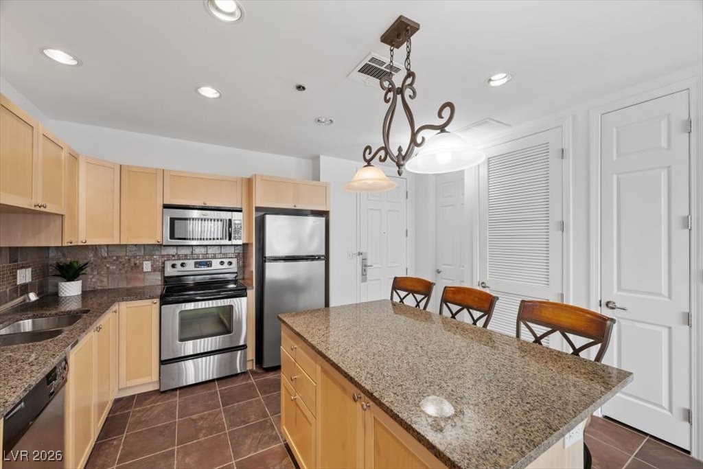 2405 W Serene Avenue 631