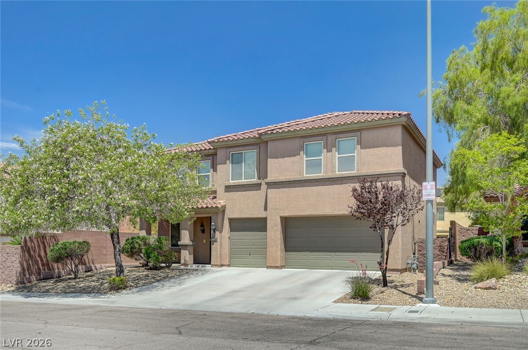 2556 Chateau Clermont Street