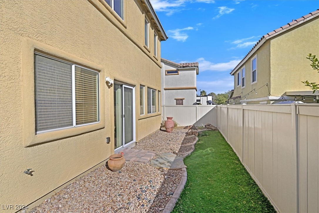 1931 Sunset Village Circle, Henderson, Nevada image 21