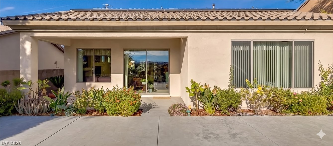 17 Glade Water Drive