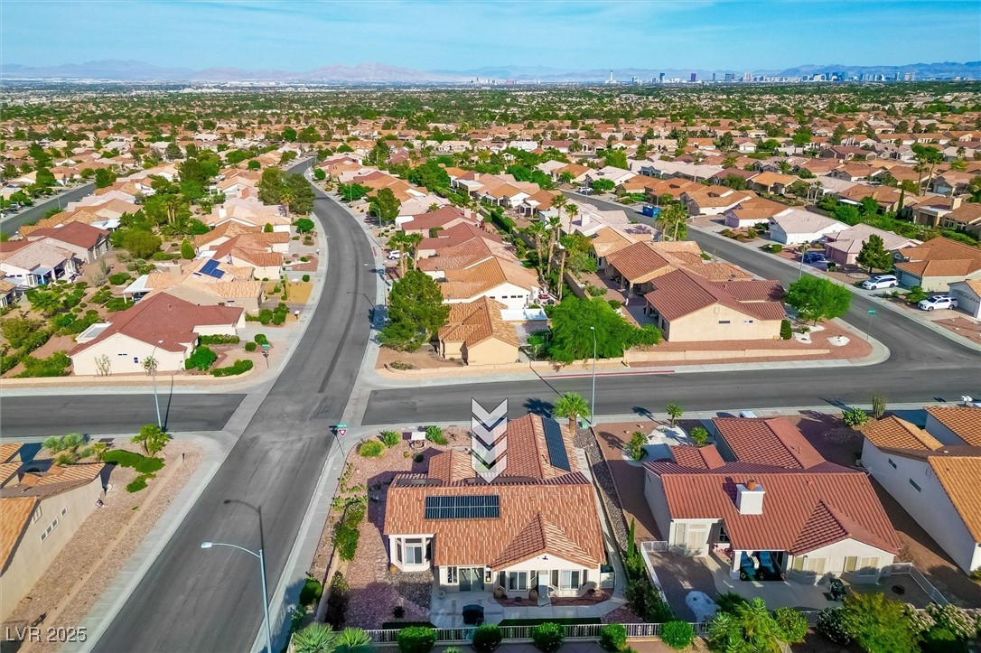 Las Vegas, Nevada 89134, United States, 2 Bedrooms Bedrooms, ,2 BathroomsBathrooms,Residential,Active,206444