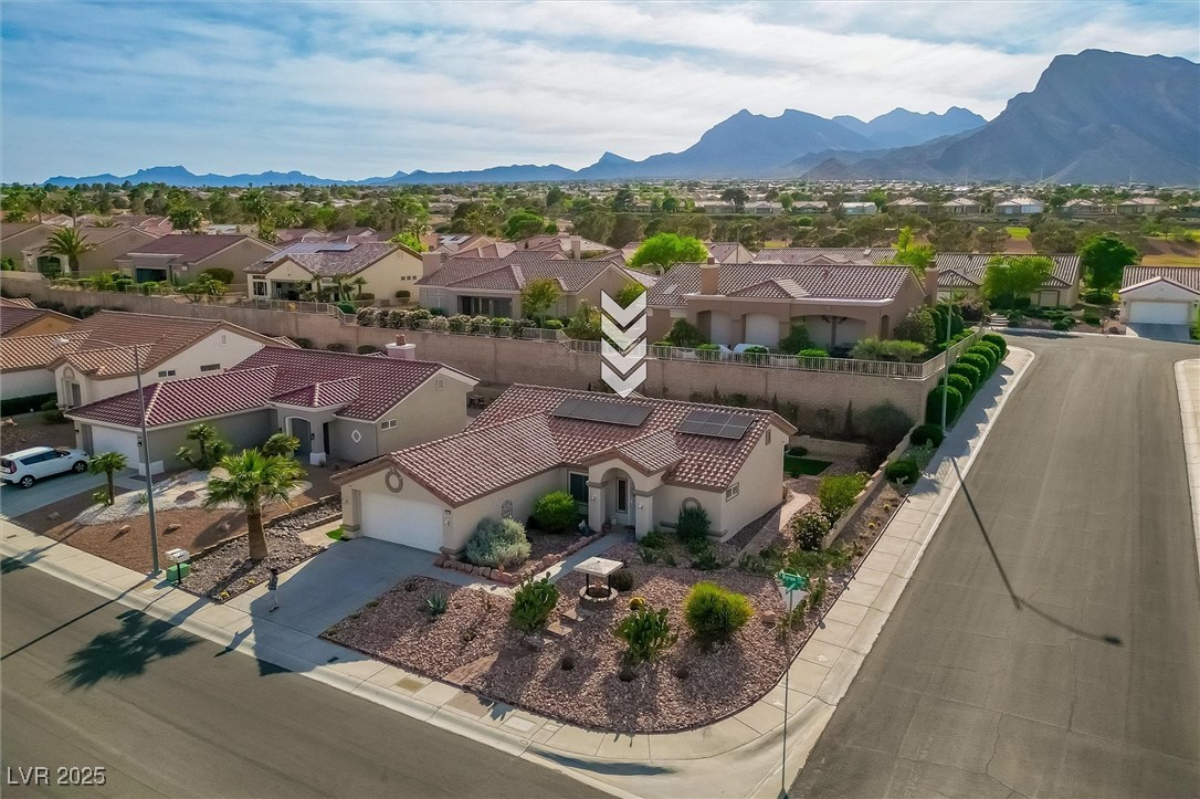 Las Vegas, Nevada 89134, United States, 2 Bedrooms Bedrooms, ,2 BathroomsBathrooms,Residential,Active,206444