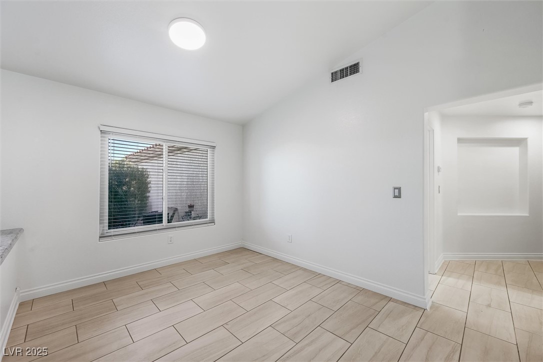 Las Vegas, Nevada 89134, United States, 2 Bedrooms Bedrooms, ,2 BathroomsBathrooms,Residential,Active,206444