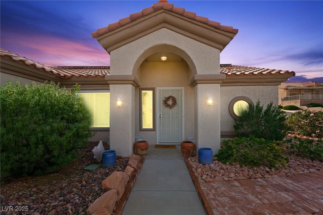 Las Vegas, Nevada 89134, United States, 2 Bedrooms Bedrooms, ,2 BathroomsBathrooms,Residential,Active,206444