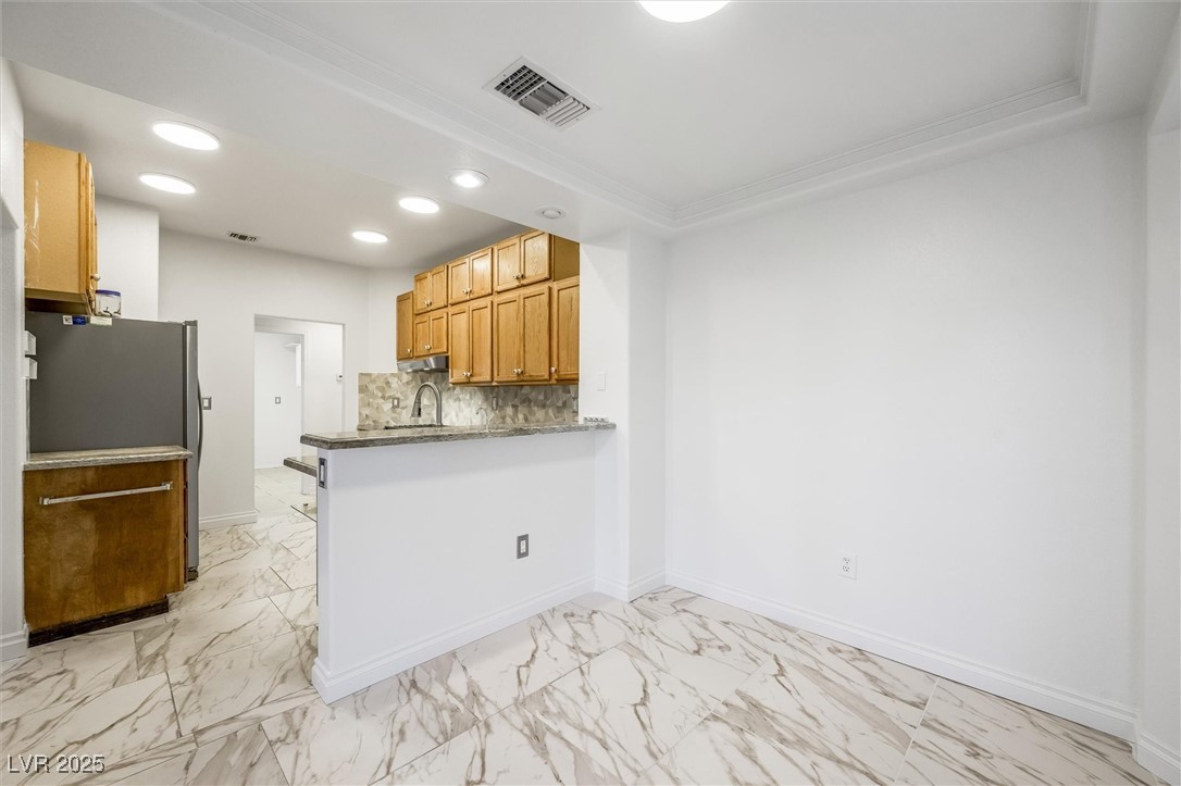 Las Vegas, Nevada 89134, United States, 2 Bedrooms Bedrooms, ,2 BathroomsBathrooms,Residential,Active,206444