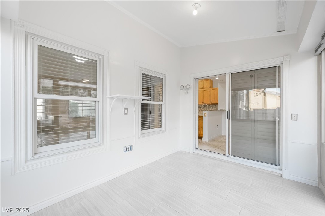 Las Vegas, Nevada 89134, United States, 2 Bedrooms Bedrooms, ,2 BathroomsBathrooms,Residential,Active,206444