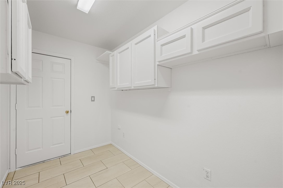 Las Vegas, Nevada 89134, United States, 2 Bedrooms Bedrooms, ,2 BathroomsBathrooms,Residential,Active,206444