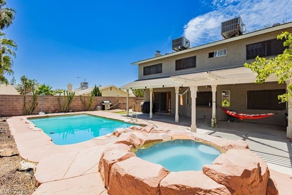 Photo of 5436 El Roble Court, Las Vegas, NV 89120 (MLS # 2782985)