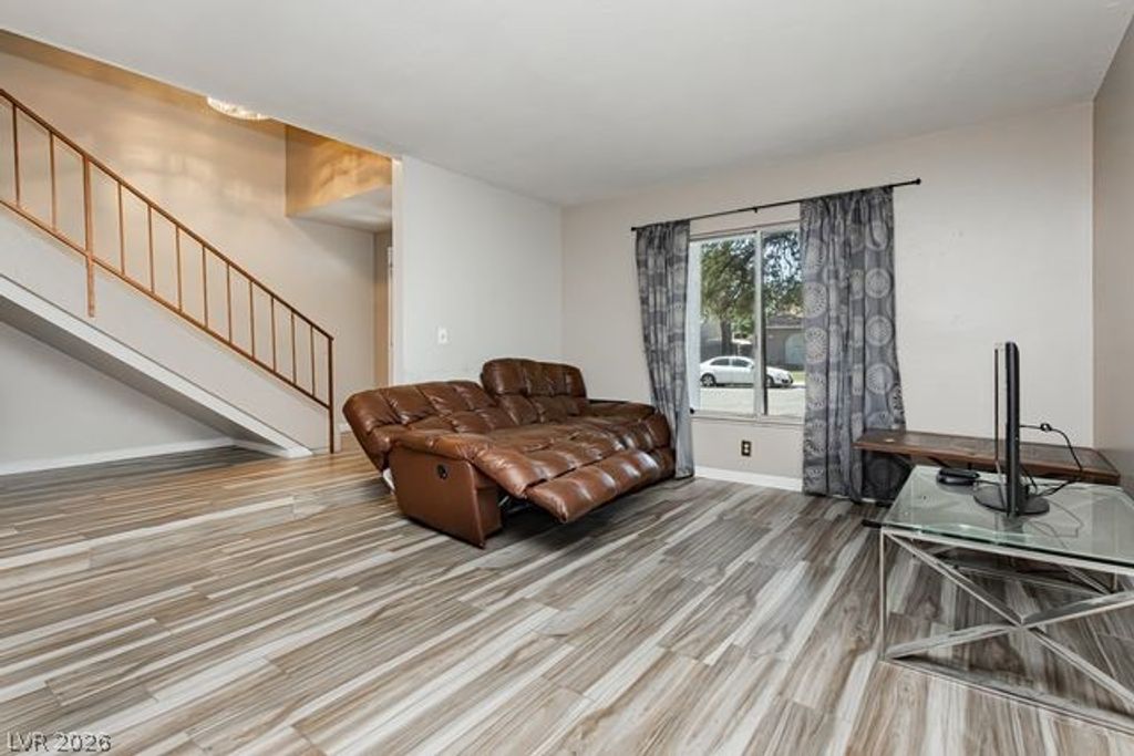 Photo of 5436 El Roble Court, Las Vegas, NV 89120 (MLS # 2782985)