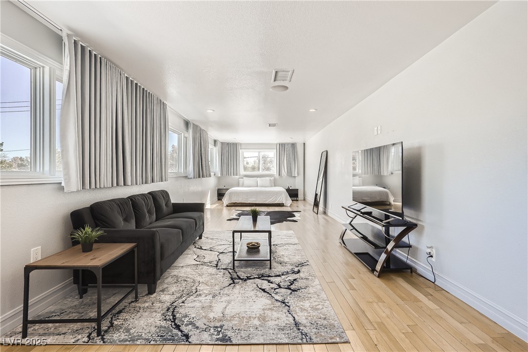 2890 Belcastro Street, Las Vegas, Nevada image 17