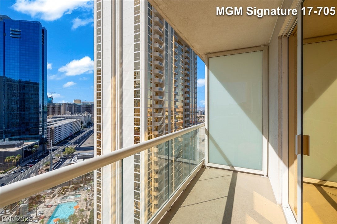 135 E Harmon Avenue 1705