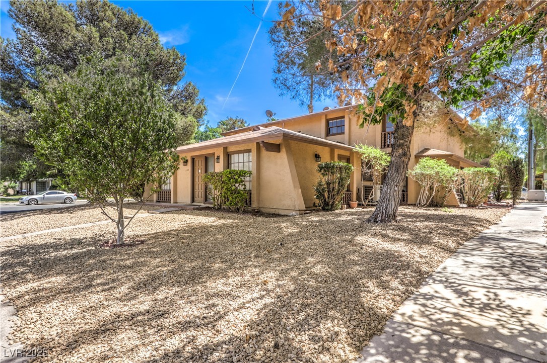 1553 Dorothy Avenue 4