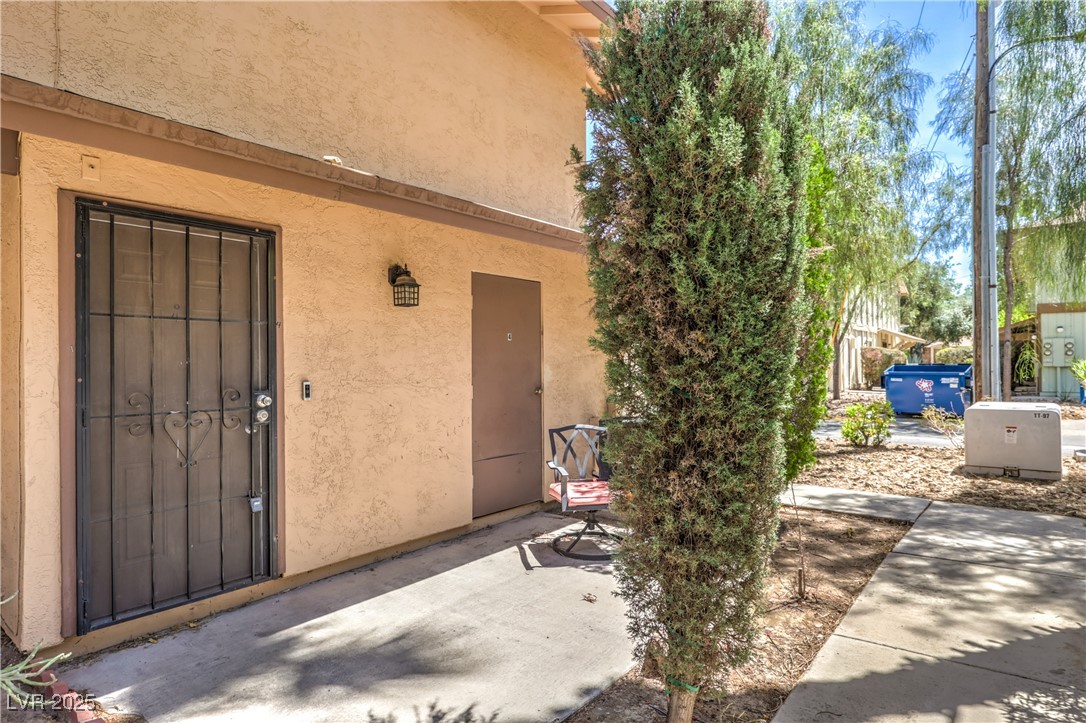 1553 Dorothy Avenue 4