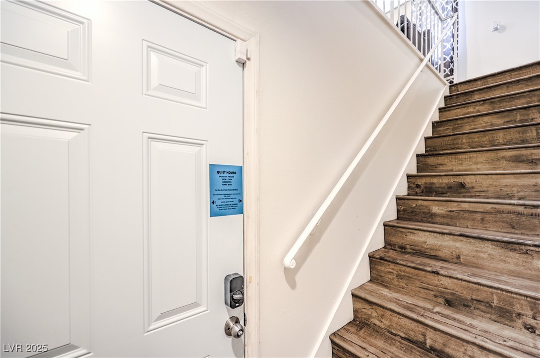 1553 Dorothy Avenue 4