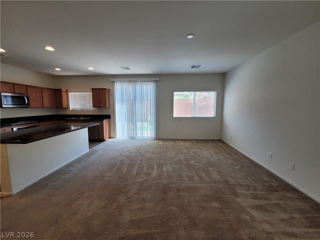 8283 Nebula Cloud Avenue