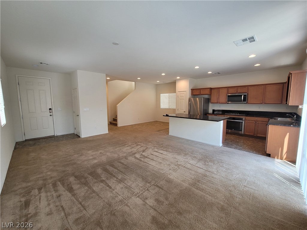 8283 Nebula Cloud Avenue